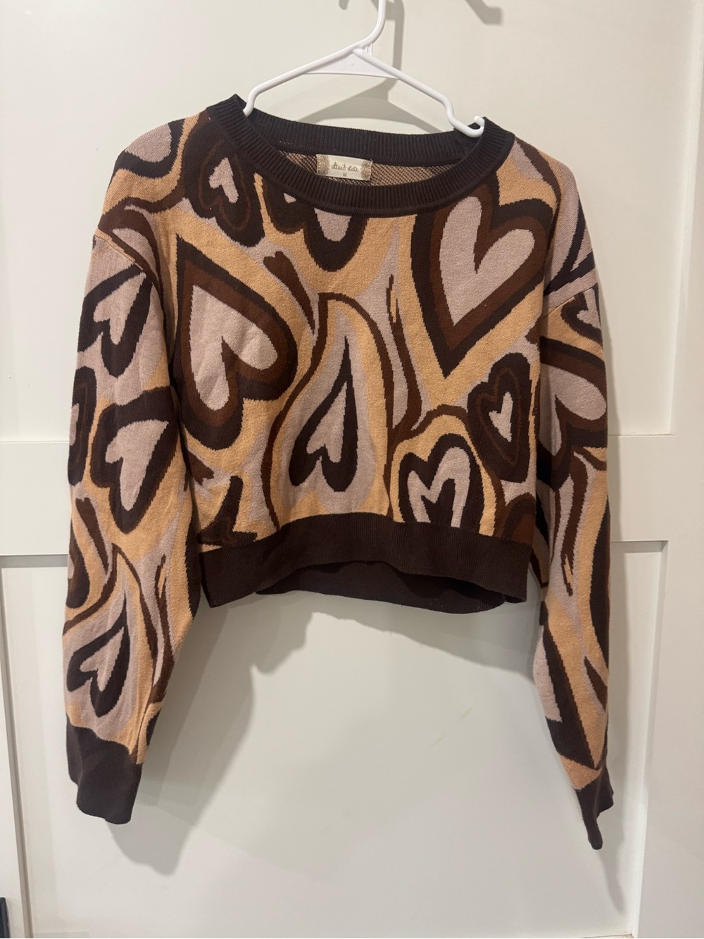 Alter’d State Cropped Cozy Heart-Print Sweater in Brown and Cream Size M